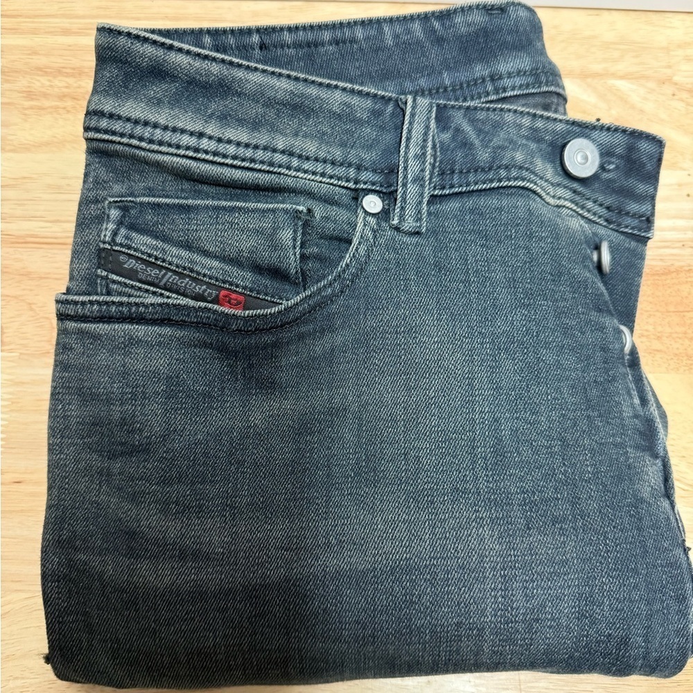 Diesel Men's Dark Blue Straight Leg Jeans